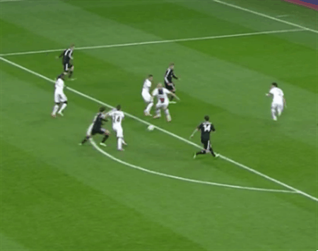 1392761318-verratti-rapes-leverkusen.gif