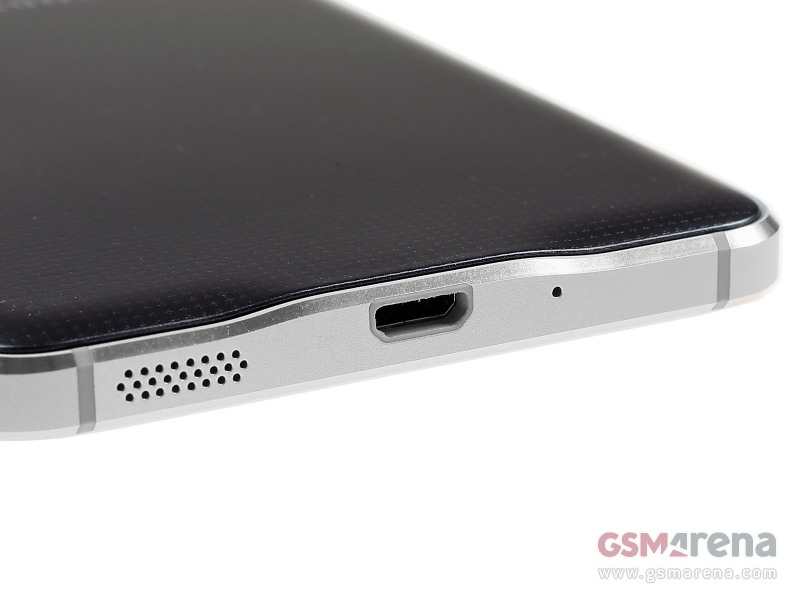 galaxy-alpha-micro-usb.jpg