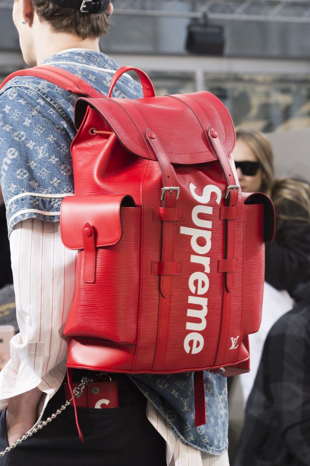 louis-vuitton-x-supreme-2_5782783.jpg