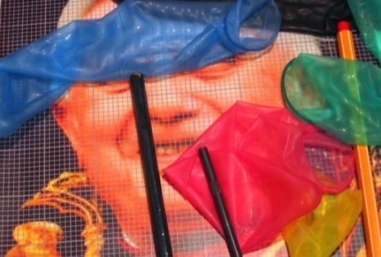 1018570906515237aabb9c0_BenoitXVI-Condoms-03.jpg