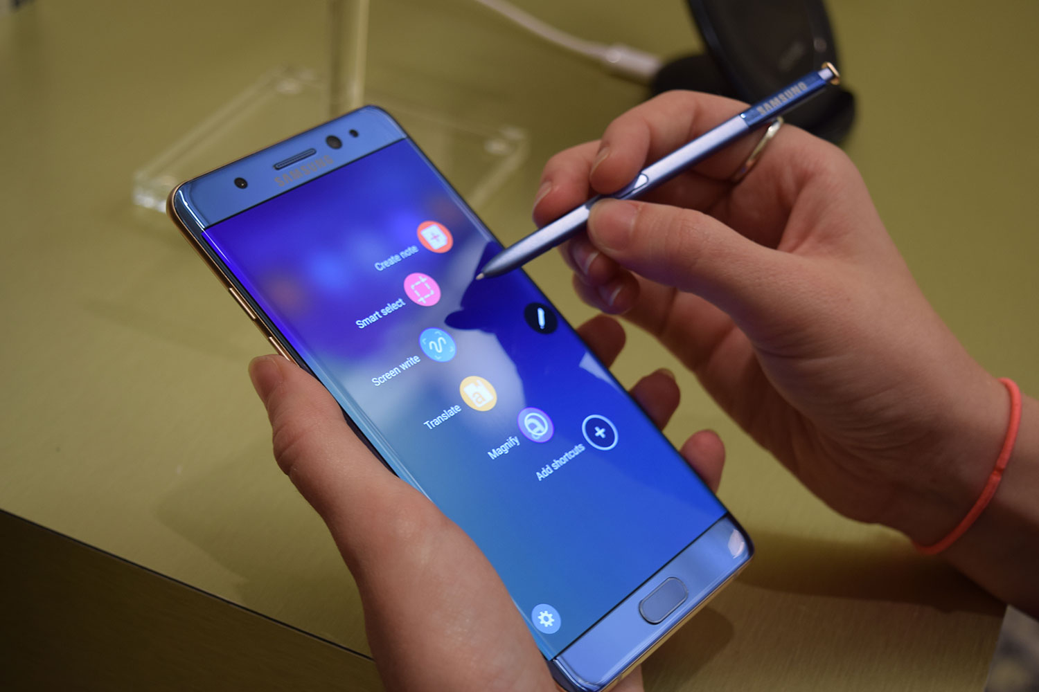 Samsung-Galaxy-Note-7-widgets-2.jpg