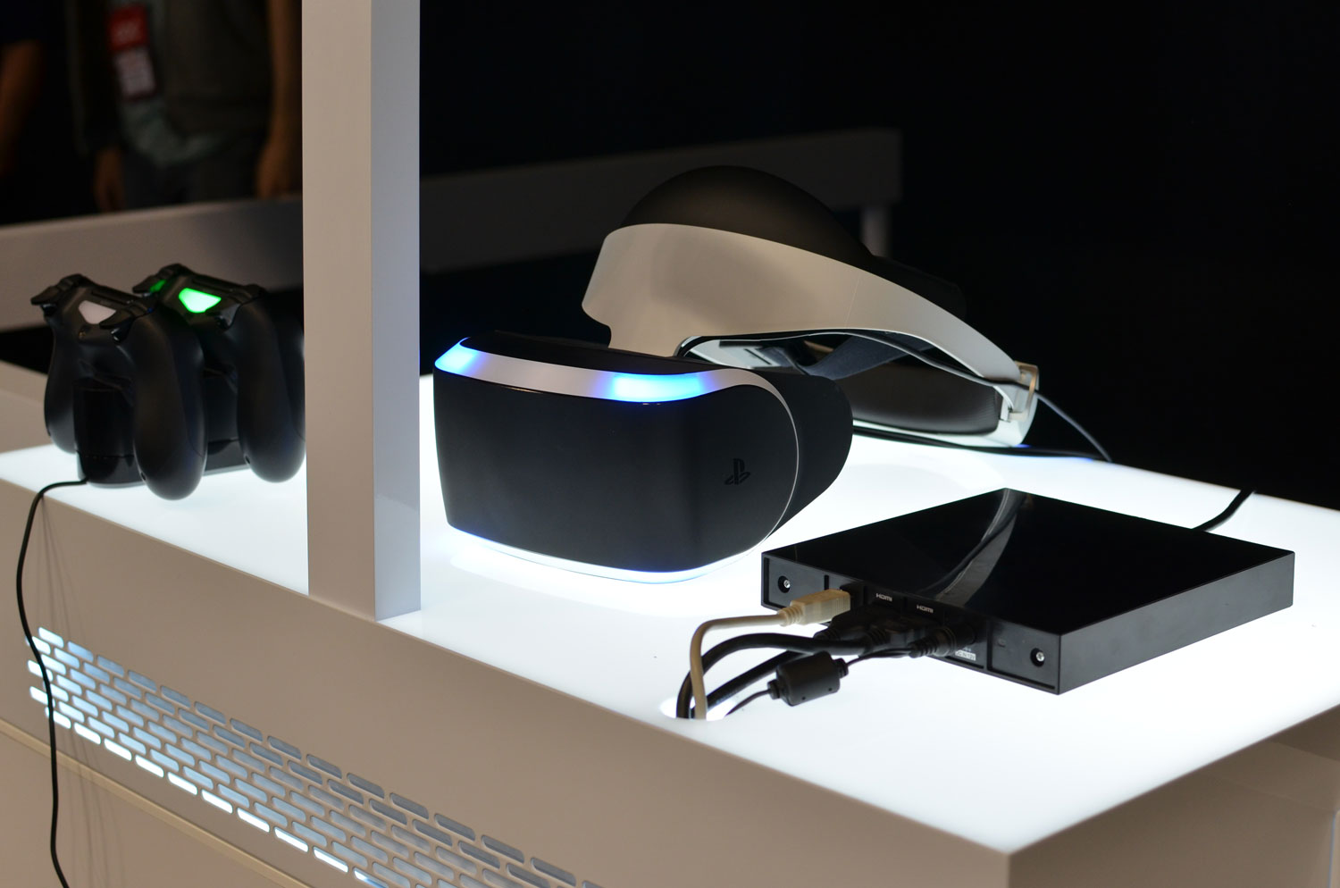sony-ps4-vr-headset-project-morpheus-hands-on-gdc-2014.jpg